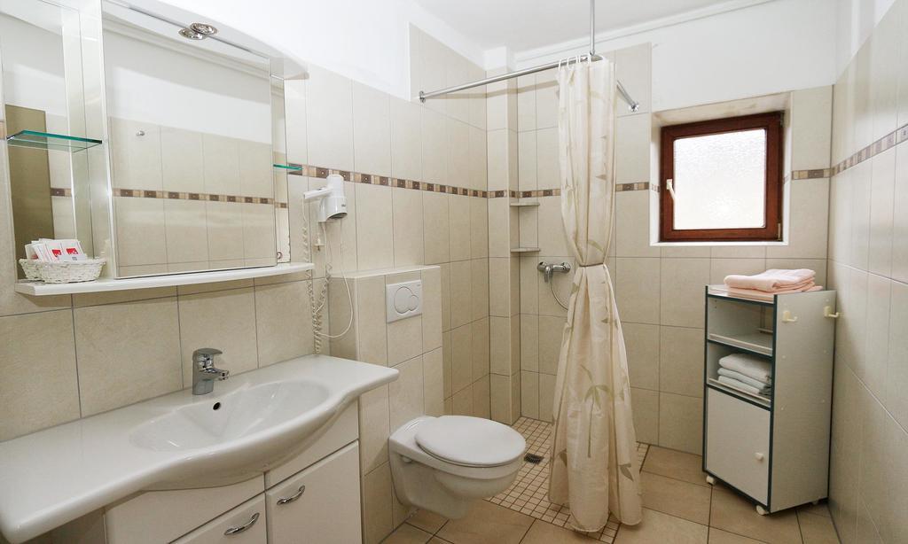 Gasthof Lafrenz Hamdorf Bagian luar foto
